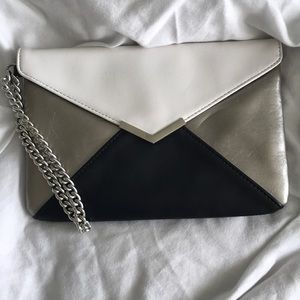 Express wristlet